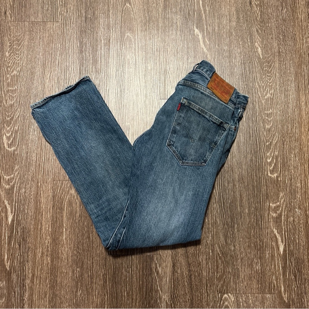 LEVIS 501 Men Jeans 32x32 Dark Denim Button Fly Distressed Straight Fit Cotton